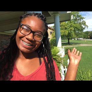 Meet your Posher, Lexi